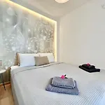 Evmaria With Private Swimming Pool Villa *
