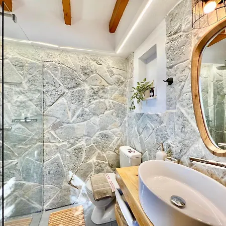 Evmaria With Private Swimming Pool فيلة *