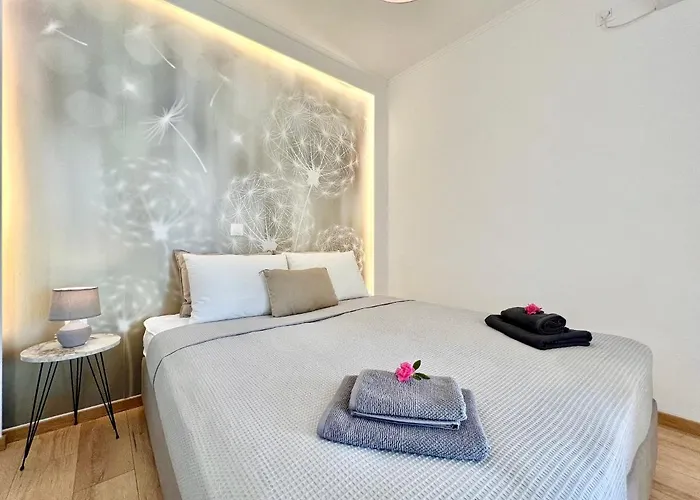 Evmaria With Private Swimming Pool וילה *