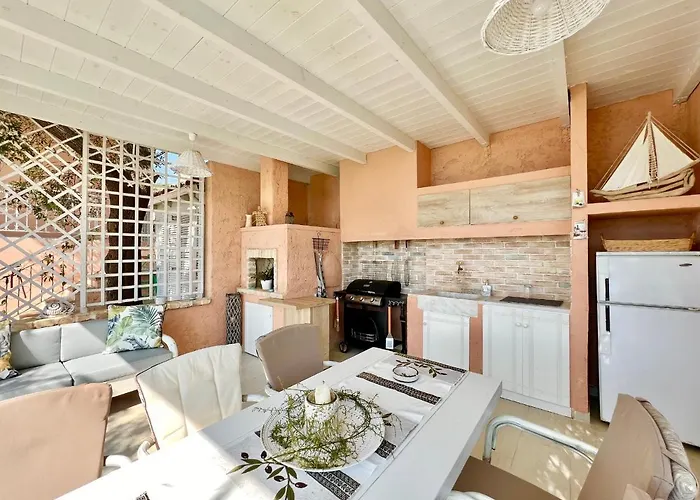 וילה Evmaria With Private Swimming Pool