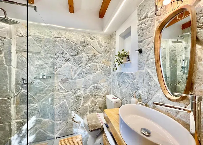 Evmaria With Private Swimming Pool וילה *