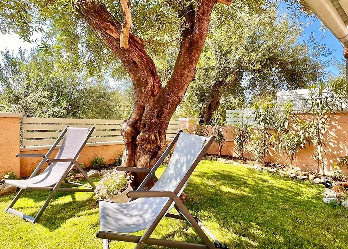 Evmaria With Private Swimming Pool וילה