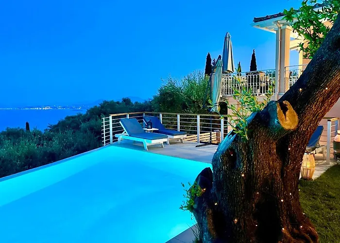 Evmaria With Private Swimming Pool וילה